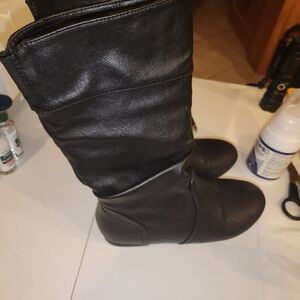 Girls size 5 Black riding boots